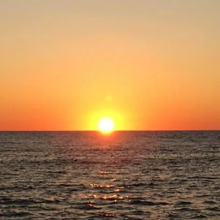 Appartement 4 Couchages, Climatisé A 150m De La Route Des Sanguinaires, Parking Privé *