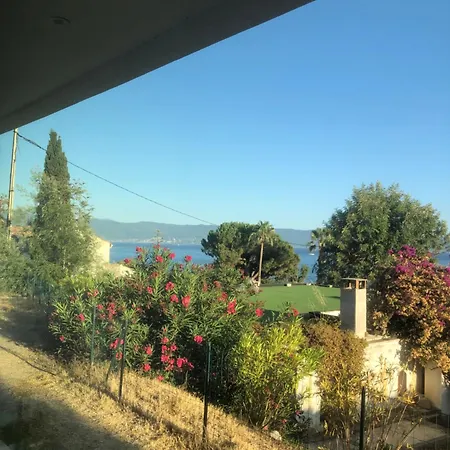 4 Couchages, Climatisé A 150m De La Route Des Sanguinaires, Parking Privé Ajaccio (Corsica)