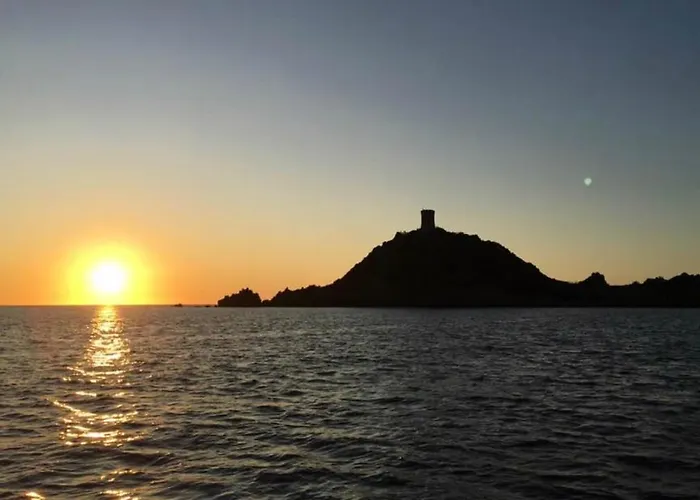 4 Couchages, Climatisé A 150m De La Route Des Sanguinaires, Parking Privé * Ajaccio (Corsica)