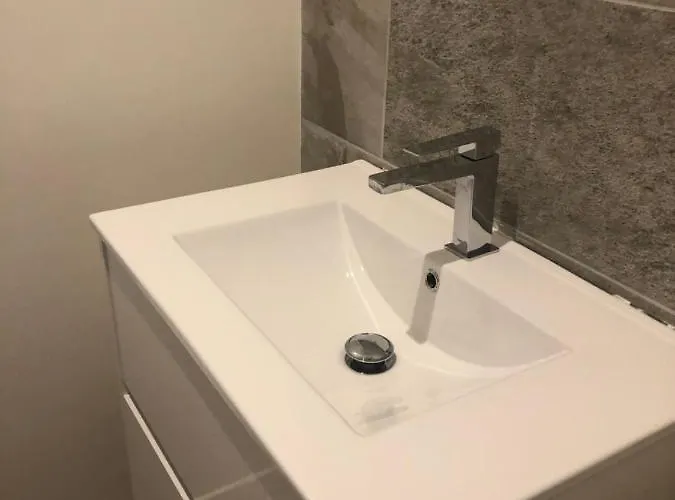 4 Couchages, Climatisé A 150m De La Route Des Sanguinaires, Parking Privé Ajaccio (Corsica)