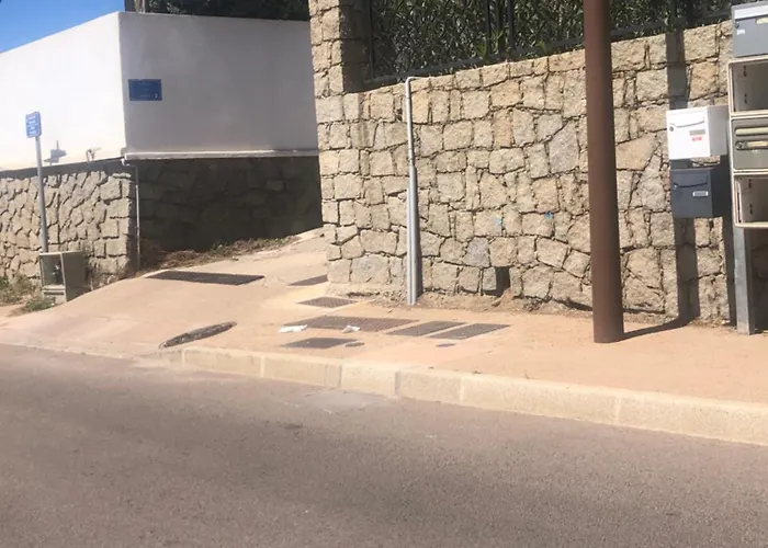 4 Couchages, Climatise A 150m De La Route Des Sanguinaires, Parking Prive Apartament Ajaccio (Corsica)